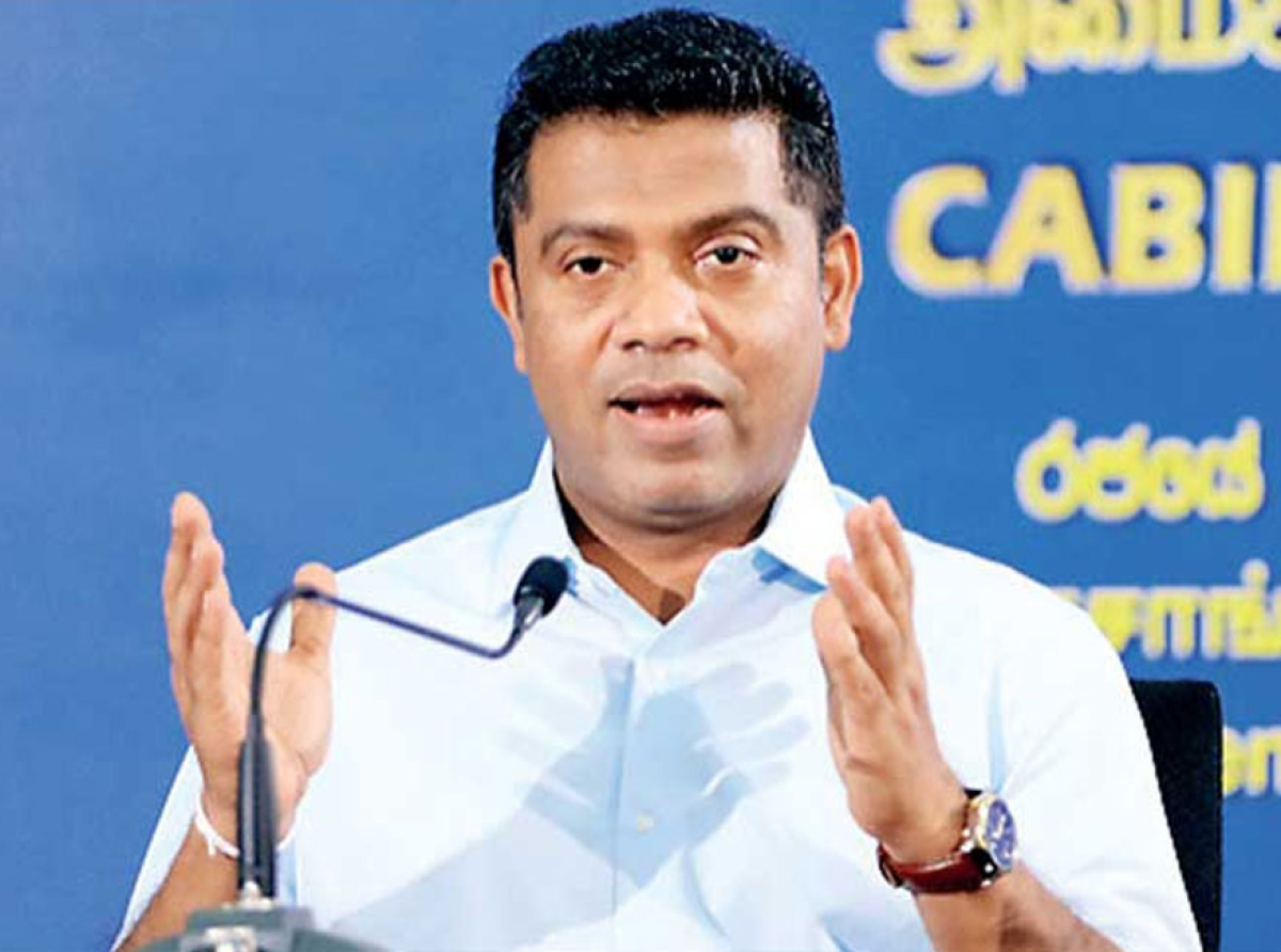 කන්ටේනර් නිදහස් කිරීම හා කැබිනට් සංශෝධනය අතර සබඳතාවක් නෑ - කැබිනට් ප්‍රකාශක