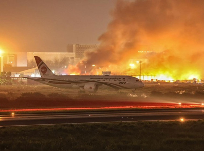 ඩකා ගුවන්තොටුපොළේ ගින්නක් - ගුවන් ගමන් අත්හිටුවයි