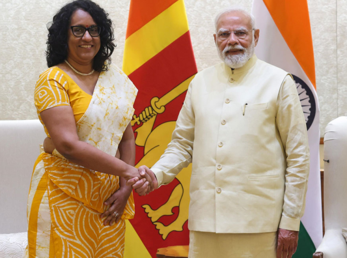 අගමැති හරිනි ඉන්දීය අගමැති මෝදි හමුවෙයි