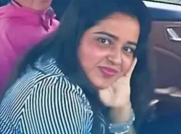 ඉෂාරාට සැඟවීමට ආධාර දුන් බෑනා හා නැන්දම්මා අත්අඩංගුවට