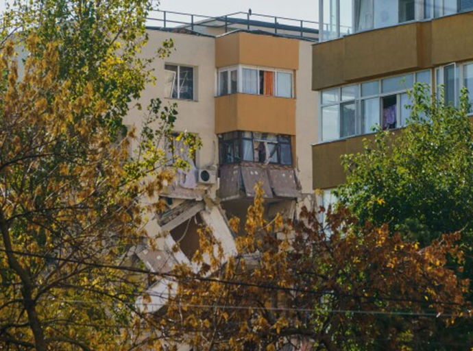 රුමේනියාවේ ගොඩනැගිල්ලක පිපිරීමක් 