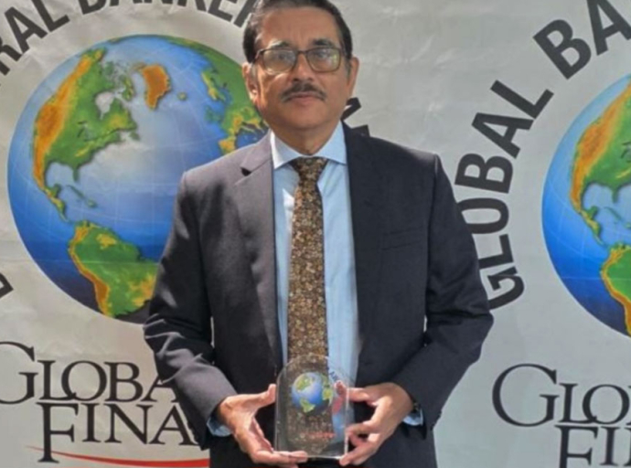 මහ බැංකු අධිපතිට ‘A ශ්‍රේණියේ‘ සම්මානයක්