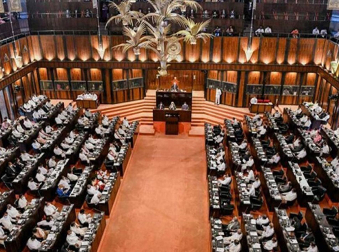 මන්ත්‍රීලාගේ මැතිසබේ අල්මාරි අවුස්සයි