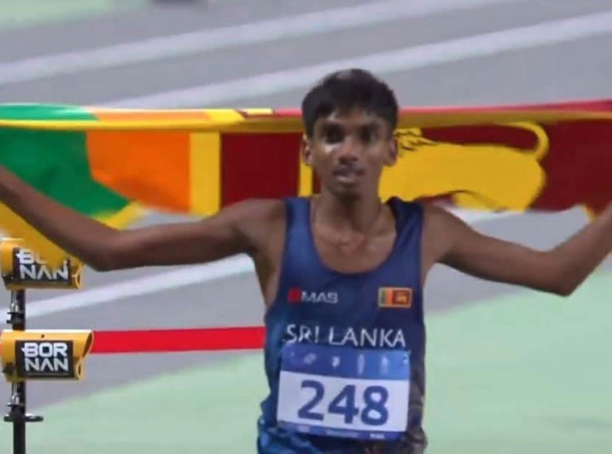 ළහිරු අචින්ත ශ්‍රී ලංකාව රනින් බැබලවයි - නෙත්මි ගිම්හානිගෙන් ලෝකඩ පදක්කමක්