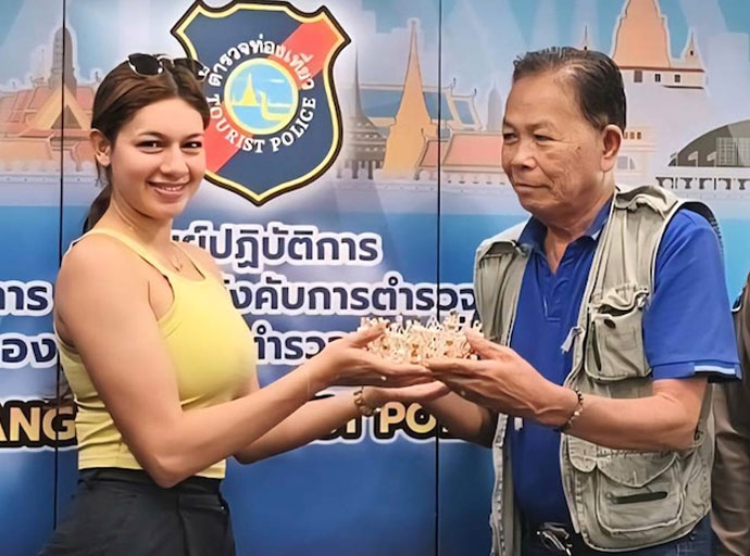 ශ්‍රී ලංකා රූ රැජිණට බැංකොක්වල ටැක්සියකදී නැතිවූ කිරුළ යළිත් ලැබිලා