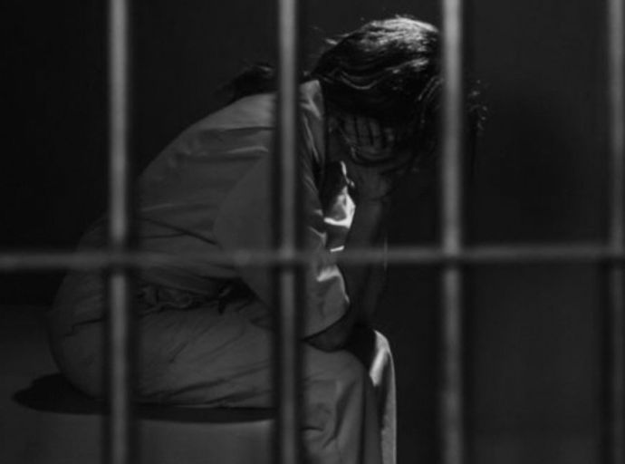 ව්‍යාජ පිස්තෝලයක් රැගෙන අධිකරණයට ඇතුළුවීමට උත්සාහකළ කතක් රිමාන්ඩ්