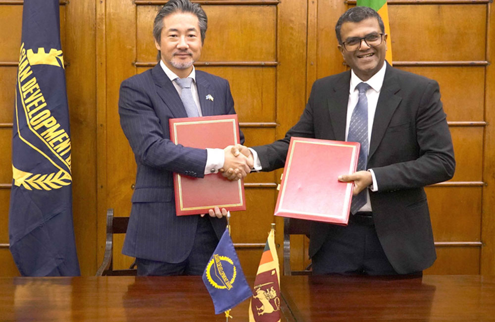 මූල්‍ය ක්ෂේත්‍රයේ පෙරළිකාර පියවරක් : ග්‍රාමීය මාර්ග සඳහා ඩොලර් මිලියන 90ක ADB මූල්‍ය ශක්තියක් රජය ලබාගනී