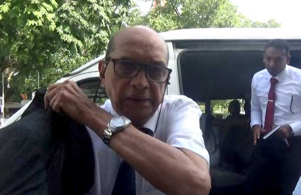 චරිත රත්වත්තේට ඇප