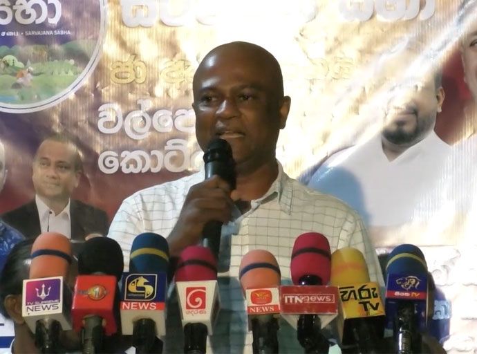 ඇමති සුනිල් හඳුන්නෙත්තිගේ ව්‍යවසායක උම්මාදය -  මධුර විතානගේ