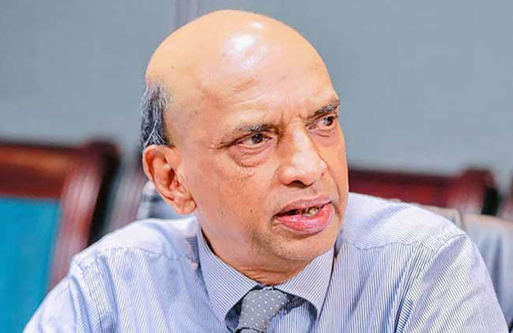 ලෝකයක් ගොඩ නැගූ පරිපාලන නිලධාරියා; චරිත රත්වත්ත