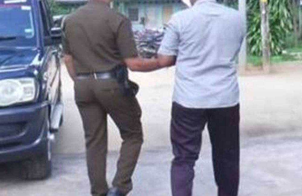 කුඩු සිද්ධියට ගෑවුණු විදුහල්පතිගේ වැඩ තහනම්