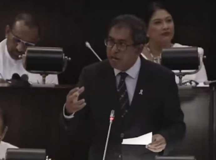 ඩබල් කැබ් ටෙන්ඩරයේ වංචාවක්..! - හර්ෂ අයවැය විවාදය පටන් ගනිද්දීම ලෙඩේ අදියි