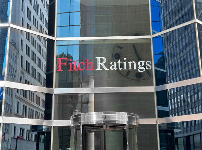 Fitch Ratings අනතුරු අඟවයි !
