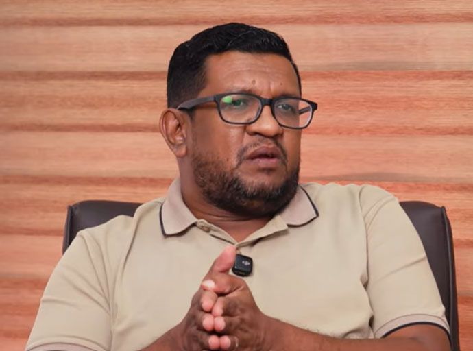 එජාපය සහ සජබ එකතු වී වැඩ කළ යුතුයි - මහේෂ් සේනානායක (වීඩියෝ)