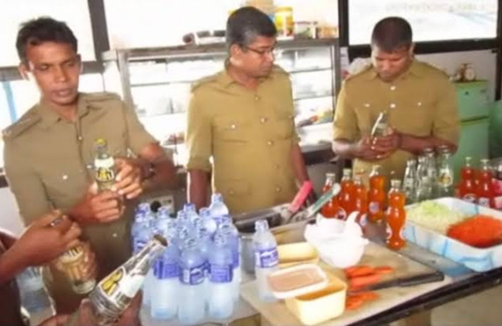 මෙහෙම කෑම දුන්නේ කොහොම ද?