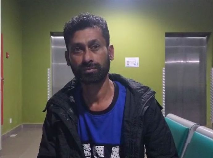 මාලිමා මන්ත්‍රීවරුන්ගේ ප්‍රහාරයට ලක්වූ නුවරඑළිය නගරසභා සේවකයෙක් රෝහලේ