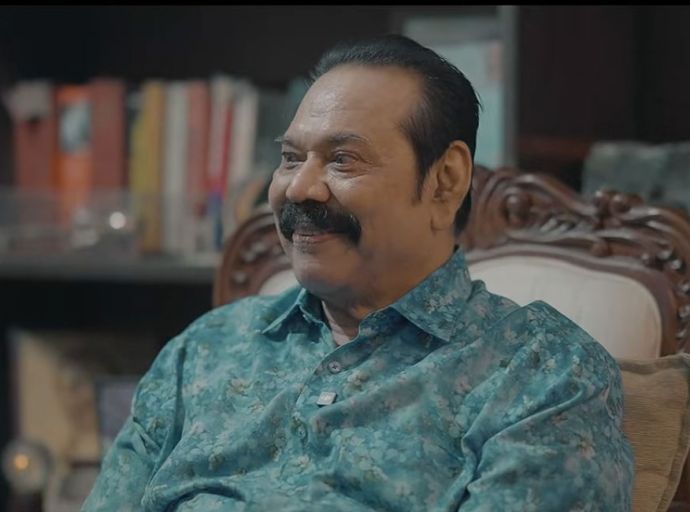 වැඩ කිරීමෙන් පළිගන්න ! බයි තක්සලාවේදී මහින්ද අනුරට කියයි ! (වීඩියෝ )