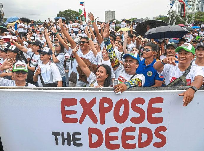 ෆිලිපීනයේ ජල විපත් ව්‍යාපෘති වලින් ගහලා; මහජනයා විරෝධයේ