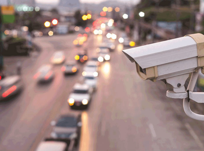 අනතුරක් ප්‍රචණ්ඩකාරී විනෝදාස්වාදයක් බවට පත්කෙරෙන CCTV දර්ශන මාධ්‍ය භාවිතය