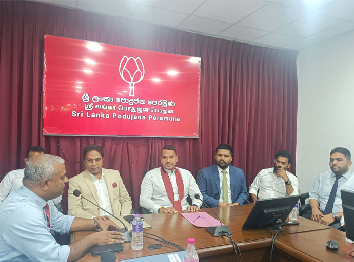 රජයේ වෛද්‍ය නිලධාරීන්ගේ සංගමය (GMOA) සහ නාමල් අතර හමුවක්