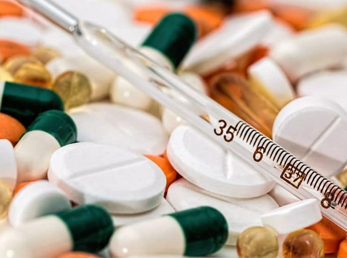 රෝහල් පද්ධතිය තුළ නැවත හිස ඔසවන ඖෂධ සහ උපකරණ හිඟය