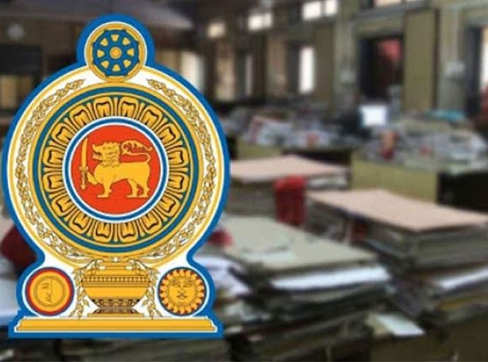 අයවැය පැරදුණු පුංචි සභා තිහක් පඹ ගාලක !