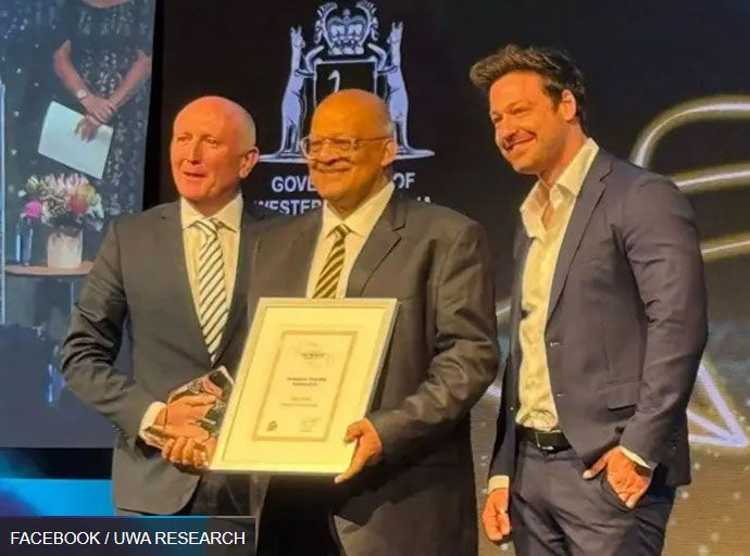 ඔස්ට්‍රේලියාවේදී 'වසරේ විශිෂ්ටතම විද්‍යාඥයා' ලෙස සම්මාන ලැබූ ශ්‍රී ලාංකික මහාචාර්යවරයා