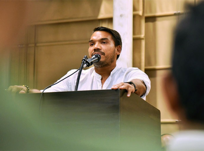 මාධ්‍ය මර්ධනයට එරෙහිව නාමල් රාජපක්ෂගෙන් නිවේදනයක්