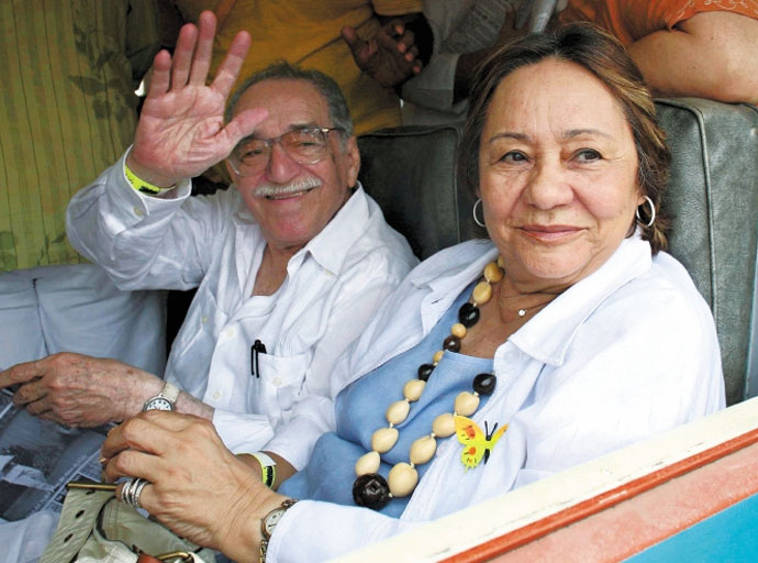 ලේඛක සැමියාගේ සිහිනය විශ්වාස කළ ලොව ගුණවත් ම බිරිඳ: මර්සිඩීස් බාර්චා