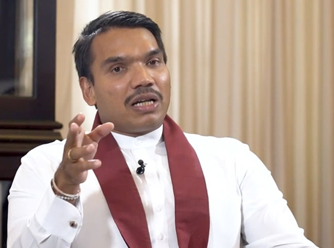 නාමල් ගෙන් පොහොට්ටු ක්‍රියාකාරීන්ට දැනුම්දීමක් !