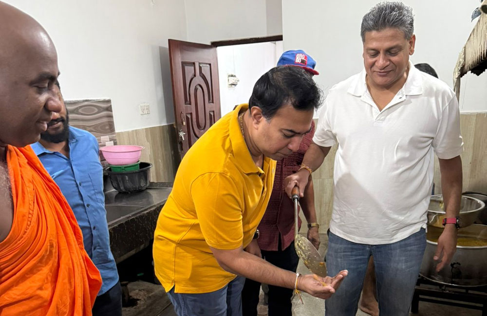 දිලිත් සර්වජන සෙනෙහස ක්‍රියාන්විතය දියත් කරයි 