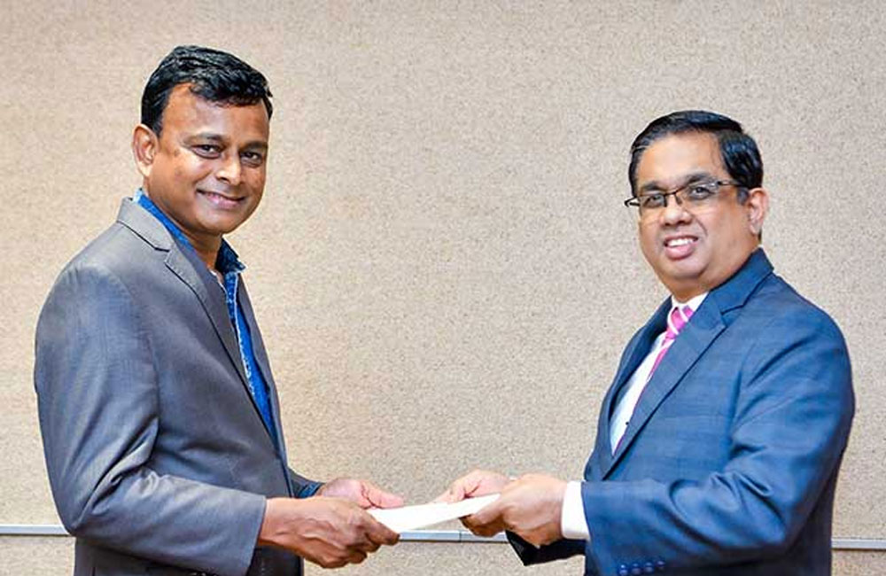 අත්‍යවශ්‍ය සේවා කොමසාරිස්  ලෙස ප්‍රභාත් චන්ද්‍රකීර්ති පත් කෙරේ