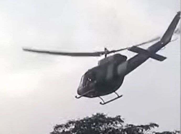 සහන මෙහෙයුම් සඳහා එක්වුණු ගුවන් හමුදා හෙලිකොප්ටරයක් කඩා වැටෙයි