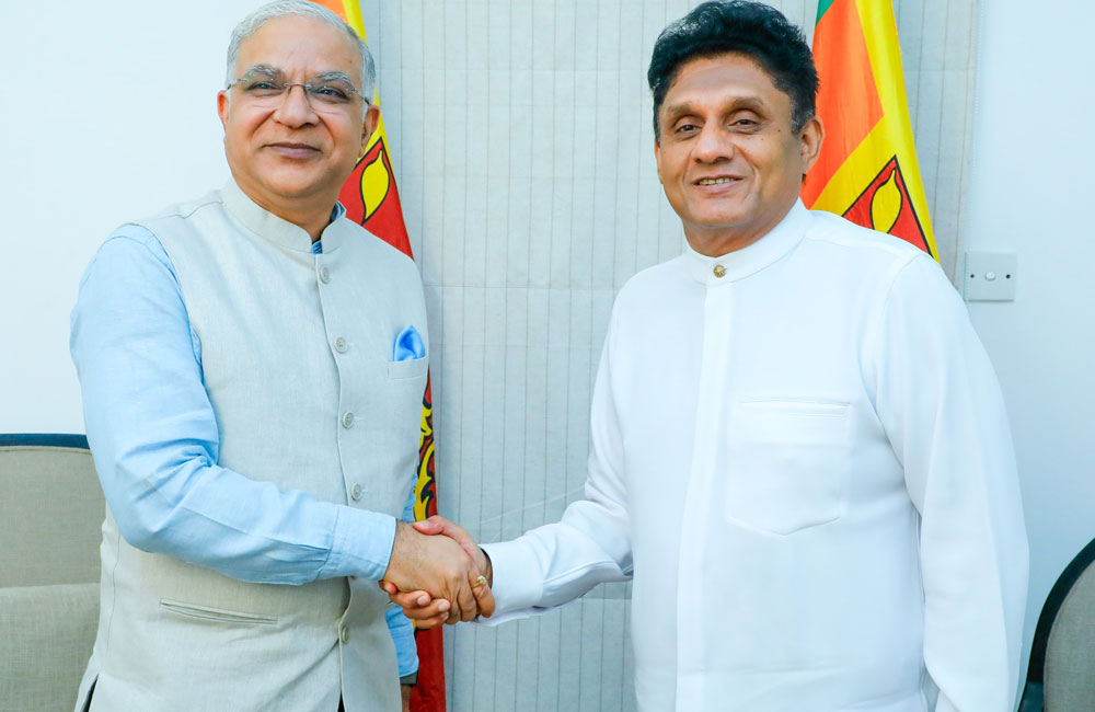 සජිත්, ඉන්දීය මහකොමසාරිස් සමග ලංකාව ගොඩගන්න වැඩපිළිවෙළ ගැන සාකච්ඡා කරයි!