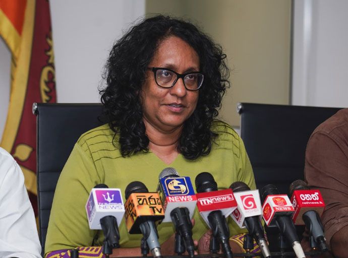  කොළඹ දිස්ත්‍රික්කයේ අනවසර ඉදිකිරීම්වලට කිසිසේත්ම ඉඩ දෙන්නේ නැහැ - අග්‍රාමාත්‍යවරිය කියයි