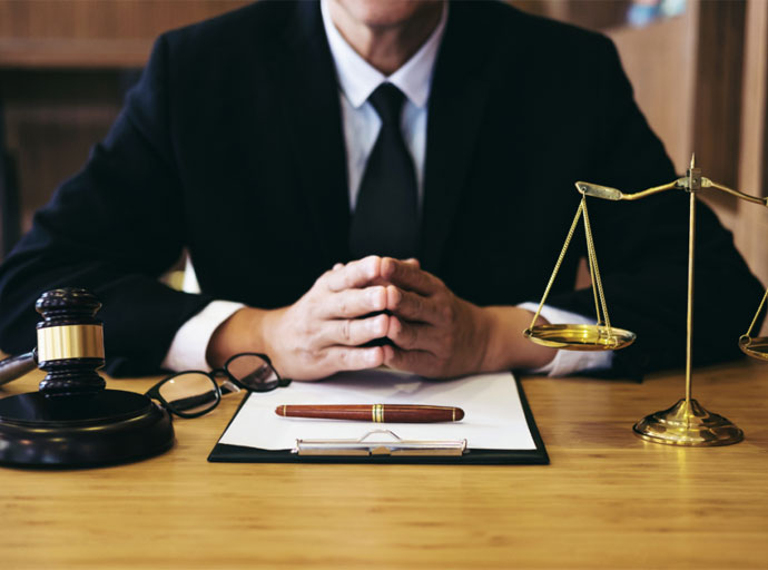 නීති විශාරදයෝ ලෝකෙම පිලිගත්ත ආපදා කවුන්සිලයක් ඉල්ලයි