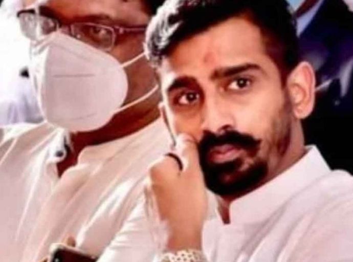 පක්ෂය ඇතුළේ ලොකු ආරවුලක් ; ජීවන් තොණ්ඩමන් ඉල්ලා අස්වෙන්න තීරණය කරලා !