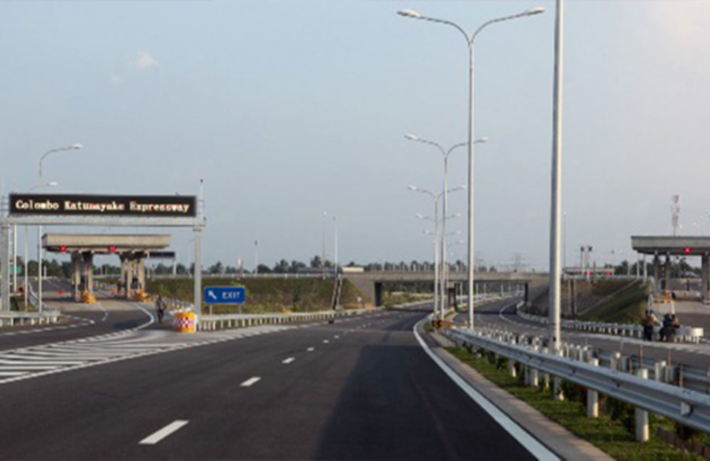 කටුනායක අධිවේගී මාර්ගයේ කෙළවරපිටිය අන්තර් හුවමාරුවෙන් ගාස්තු ගෙවීම අත් හිටුවයි!…
