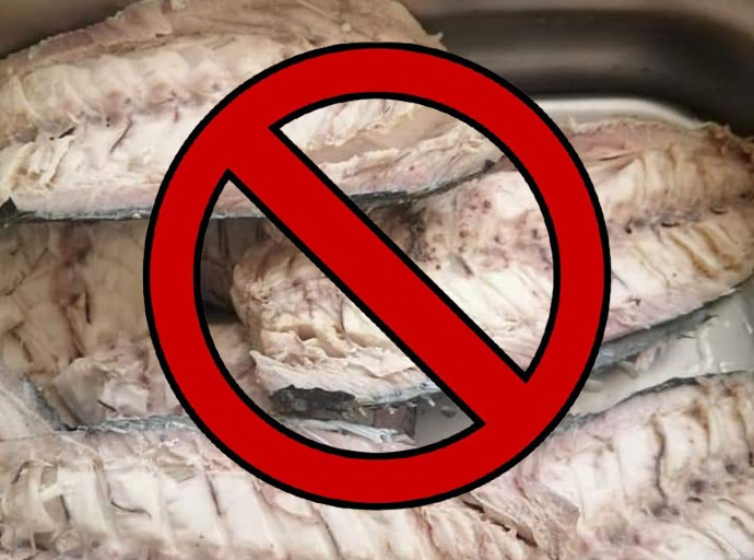  බාල සැමන් කවපු බෙලිඅත්තේ ටින් මාළු කම්හලකට සීල්