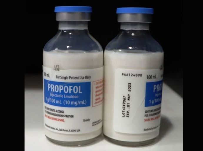 ඖෂධයක හිඟයක් ගැන චමල් සංජීව කියයි