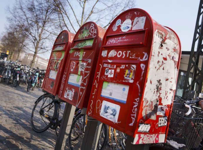 ඩෙන්මාර්කය වසර 400ක තැපැල් සේවාවට සමුදෙයි - ලිපි බෙදාහැරීම සම්පූර්ණයෙන්ම නවතී