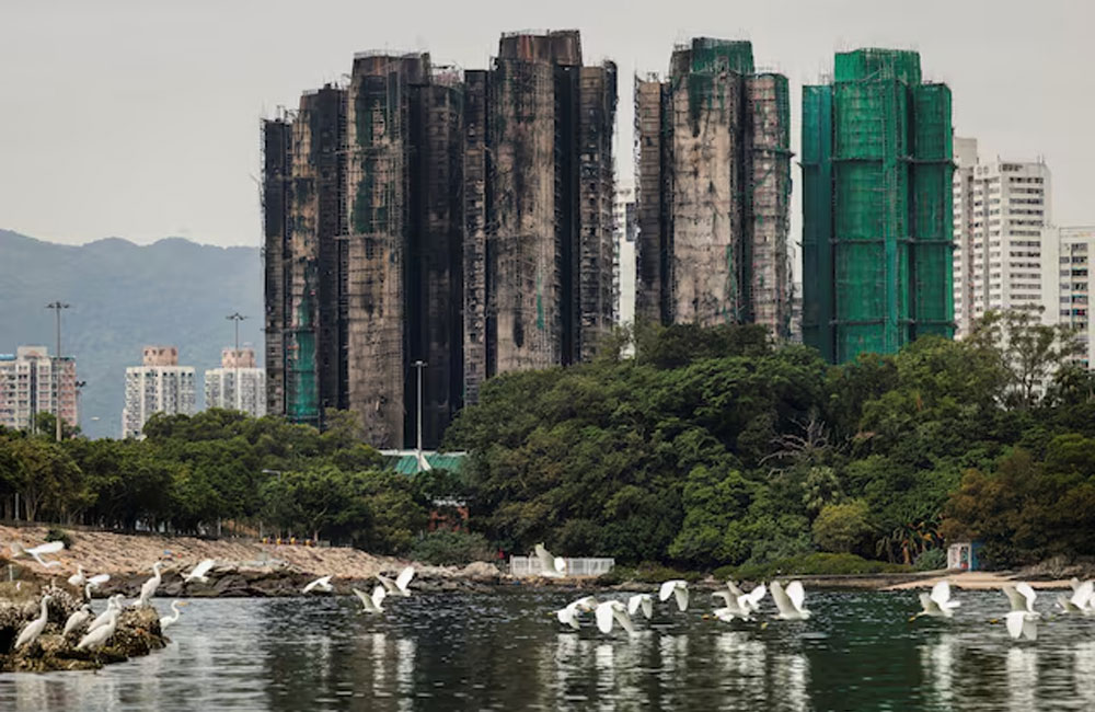 හොංකොංහි ගොඩනැගිලි ප්‍රතිසංස්කරණ දූෂණ ජාලයක් හෙළි වේ : 21 දෙනෙකු අත්අඩංගුවට