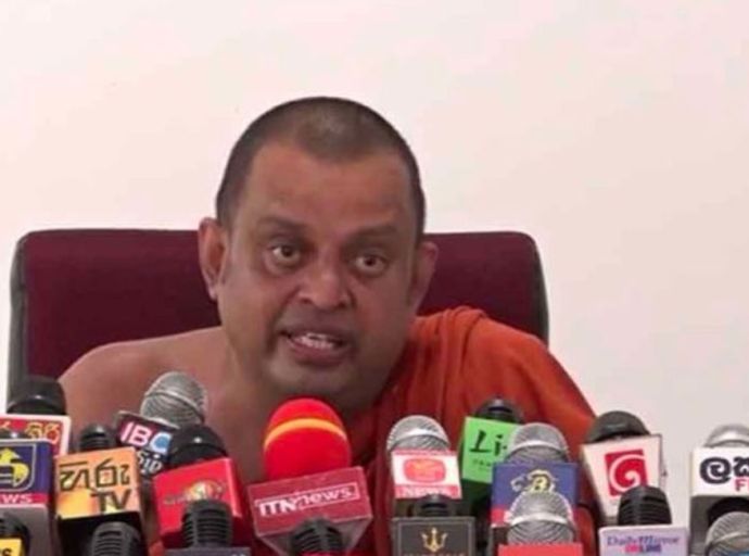 ඉතිහාස පොතෙන් රාජ නාමාවලිය ඉවත් කරලා - උලපනේ සුමංගල හිමි (වීඩියෝ)