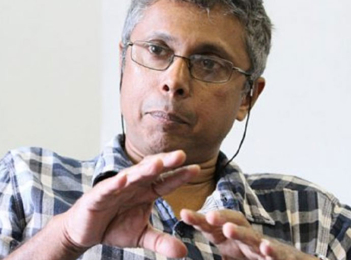 ආණ්ඩුවට කඩේ යන එක නවත්වන්න බැහැ - නිර්මාල් රංජිත් දේවසිරි