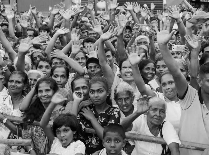 ජන වරමට පිටුපෑම හෙවත් 'වනචාරීන්ට' යටත් වීම