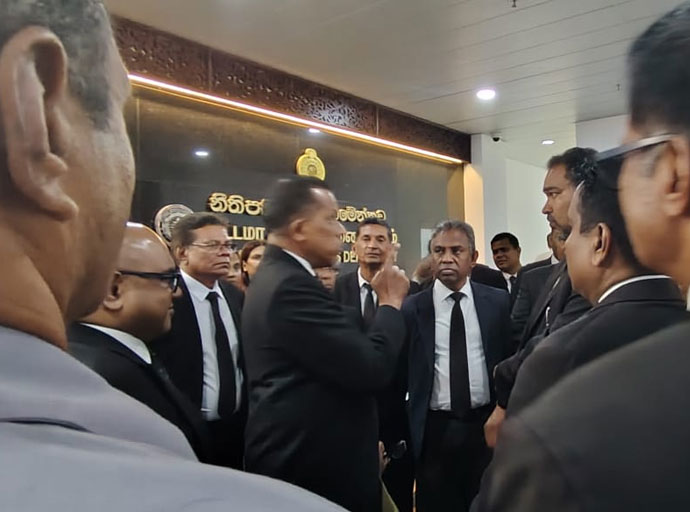 'Free Lawyers' සංවිධානය නීතිපති දිරිගන්වයි