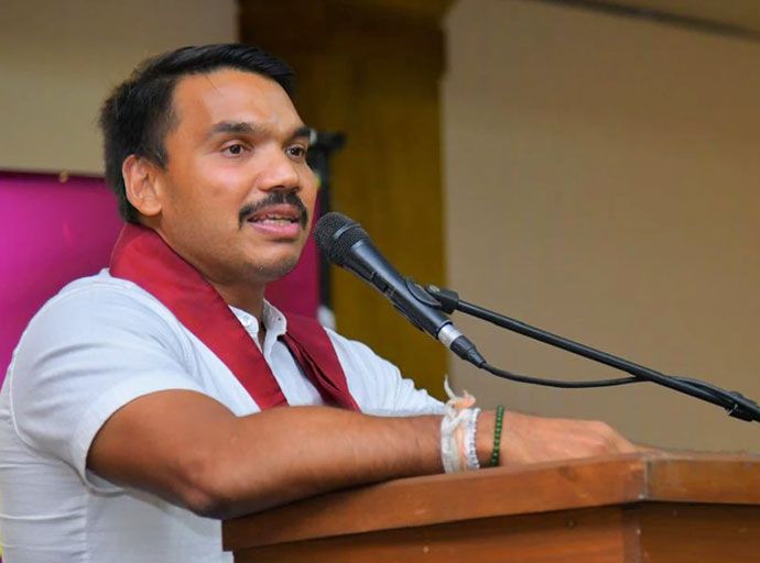 ලාල් කාන්ත නොකියා කියන දේ නාමල් පැහැදිලි කරයි