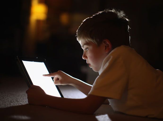 අවුරුදු 16 දක්වා දරුවන්ට සමාජ මාධ්‍ය භාවිතය තහනම් කරන නීති රීතී