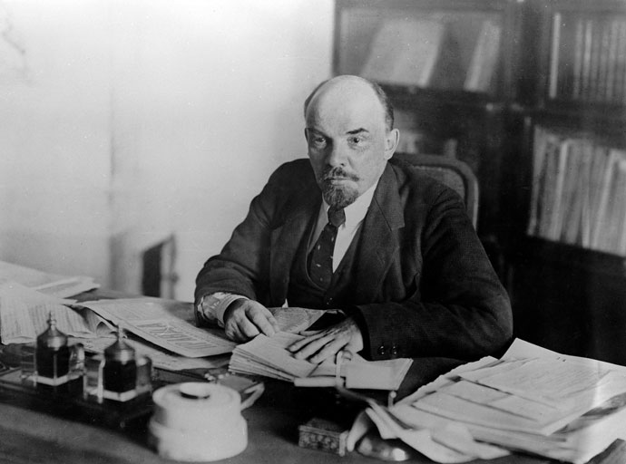 ලෙනින් පවා ද පුද්ගල ඝාතන දේශපාලන අවියක් ලෙස යොදාගැනීමේ වින්දිතයෙක් - ගෙවිදු කුමාරතුංග