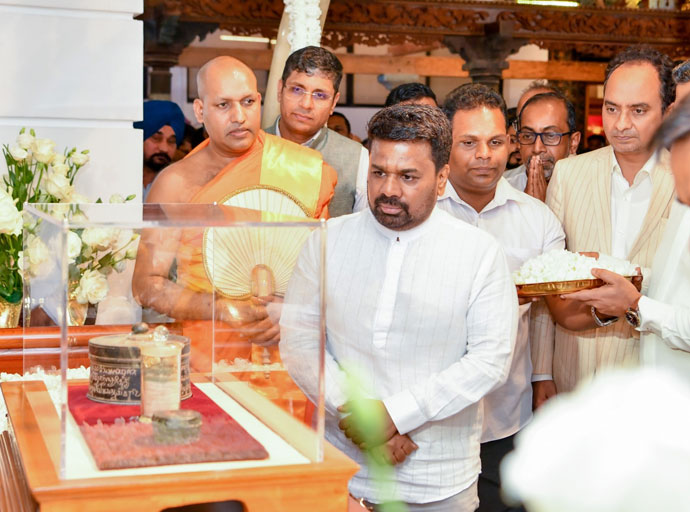 ඓතිහාසික දෙව්නි මෝරි ශ්‍රී සර්වඥ ධාතුන් වහන්සේ වැඳ පුදා ගැනීමට ජනපති එක් වෙයි